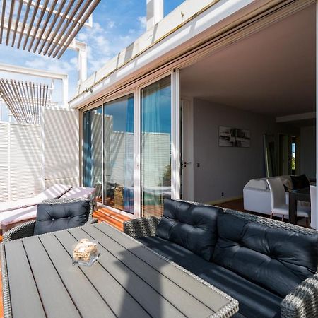 Stunning 2-Bed Penthouse In Lagos 250M From Beach Exterior foto